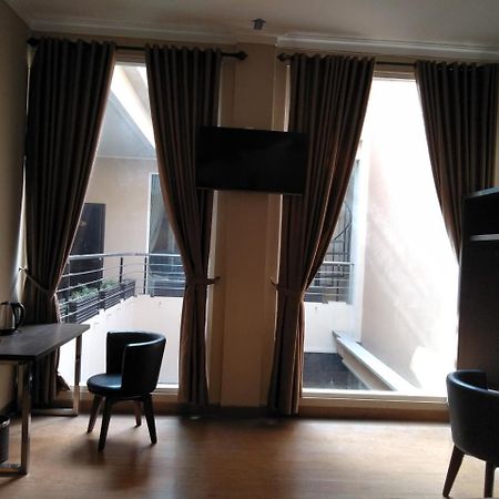 Malang City Boulevard Homestay Exterior foto