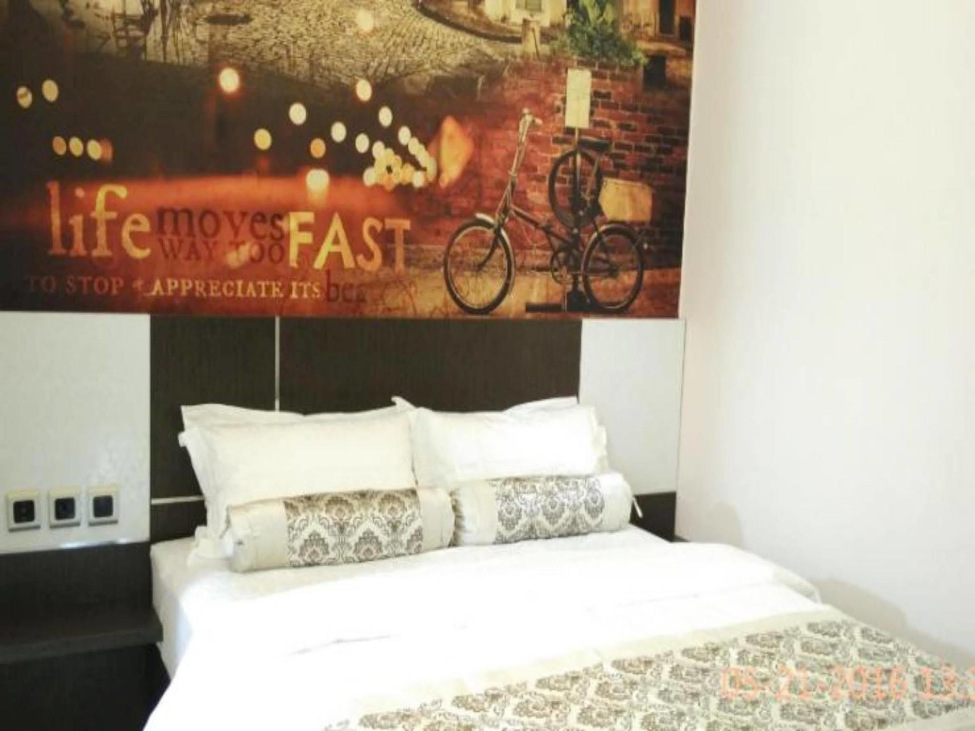 Malang City Boulevard Homestay Exterior foto