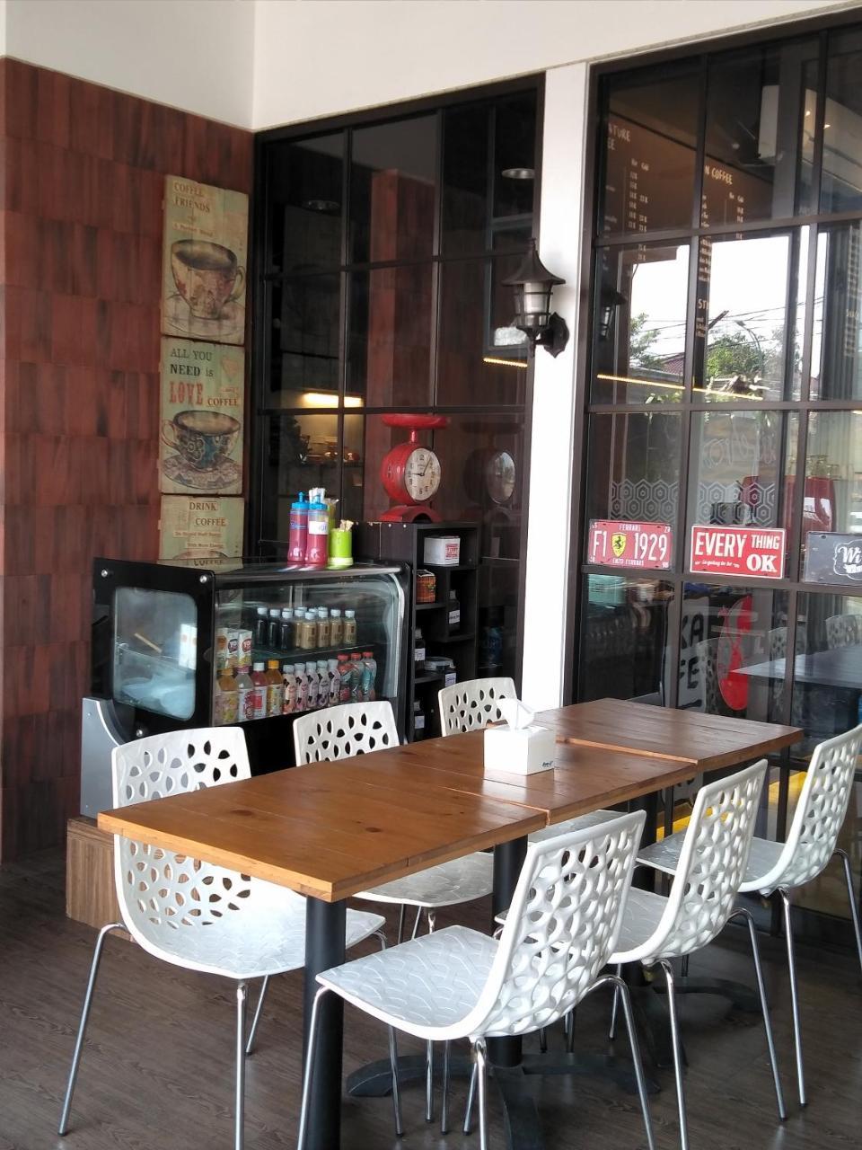Malang City Boulevard Homestay Exterior foto