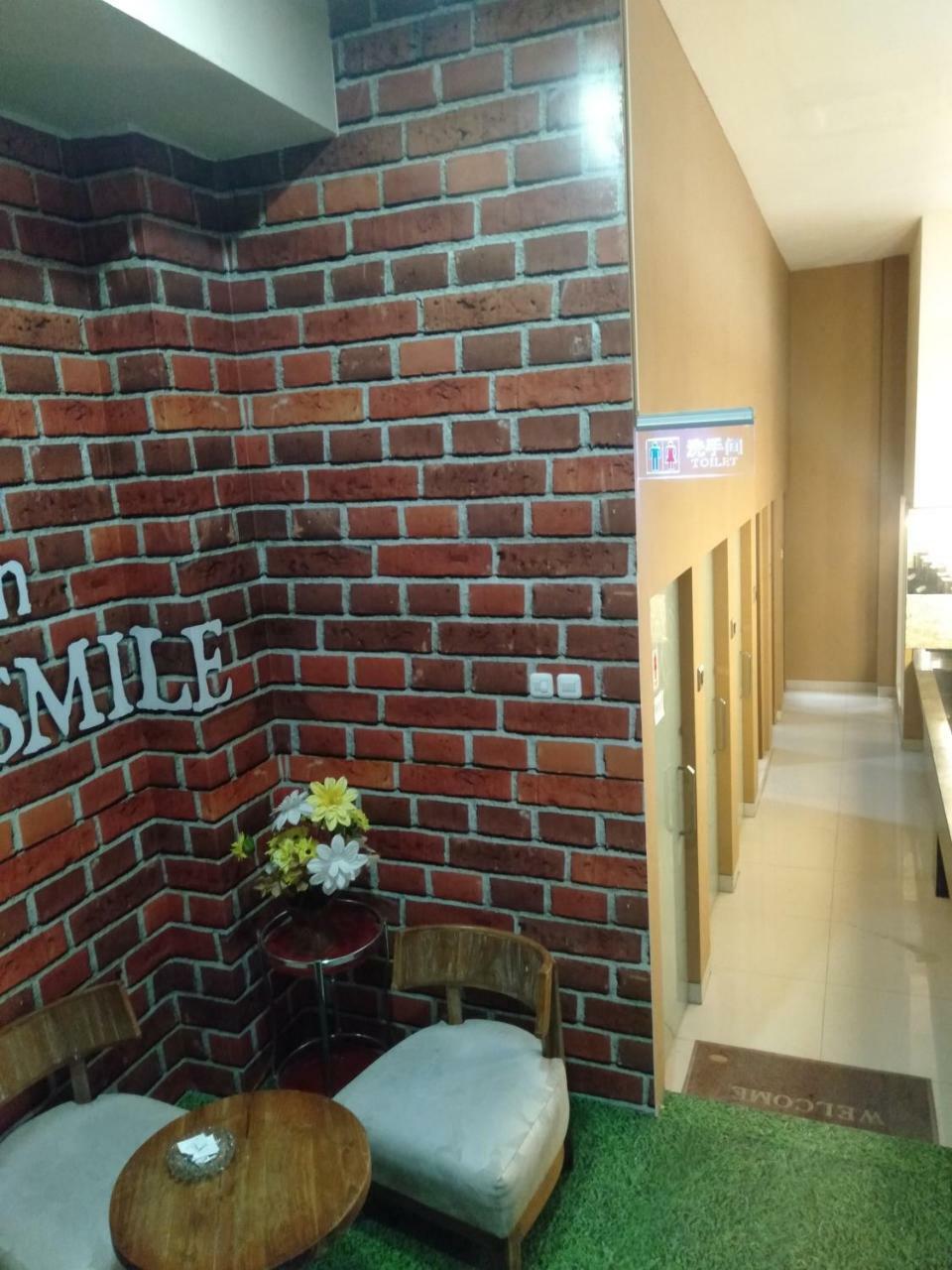 Malang City Boulevard Homestay Exterior foto
